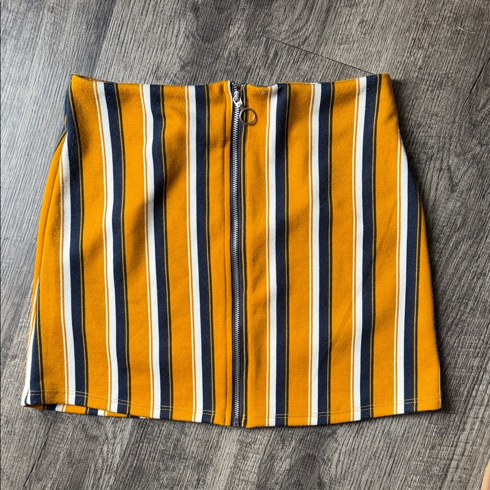 Chic Striped Mini Skirt in Mustard and Navy